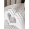 Sculpture mains forme de coeur