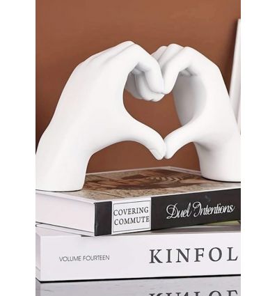 Sculpture mains forme de coeur
